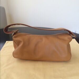 NWOT Banana Republic genuine leather handbag.